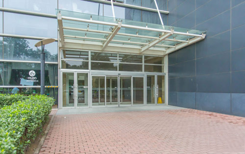 博雅国际中心正门